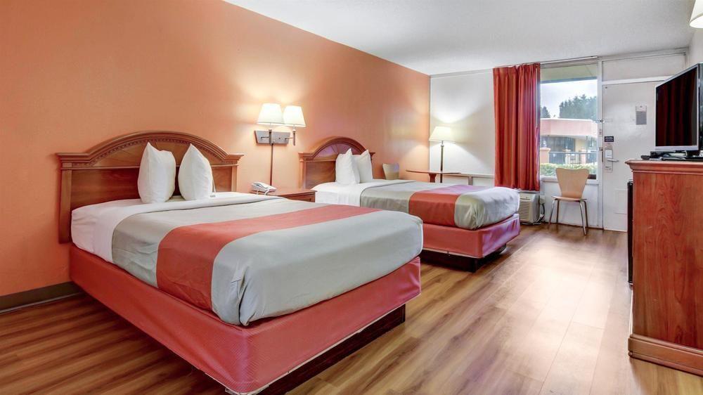 Red Roof Inn Forsyth Esterno foto